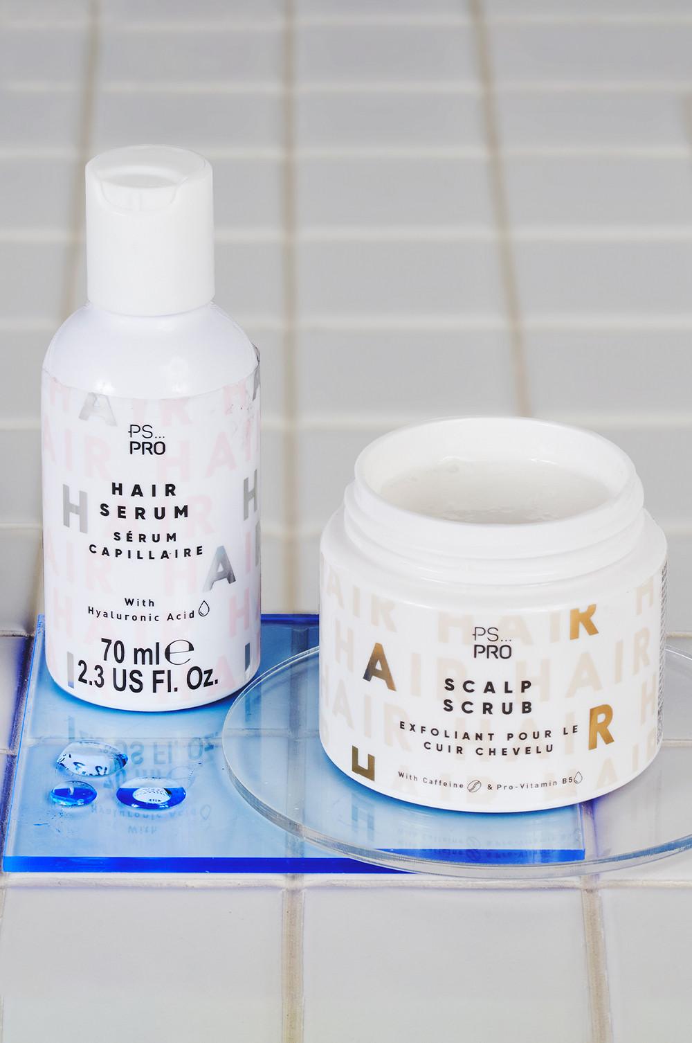 Sérum pour cheveux et gommage pour cuir chevelu