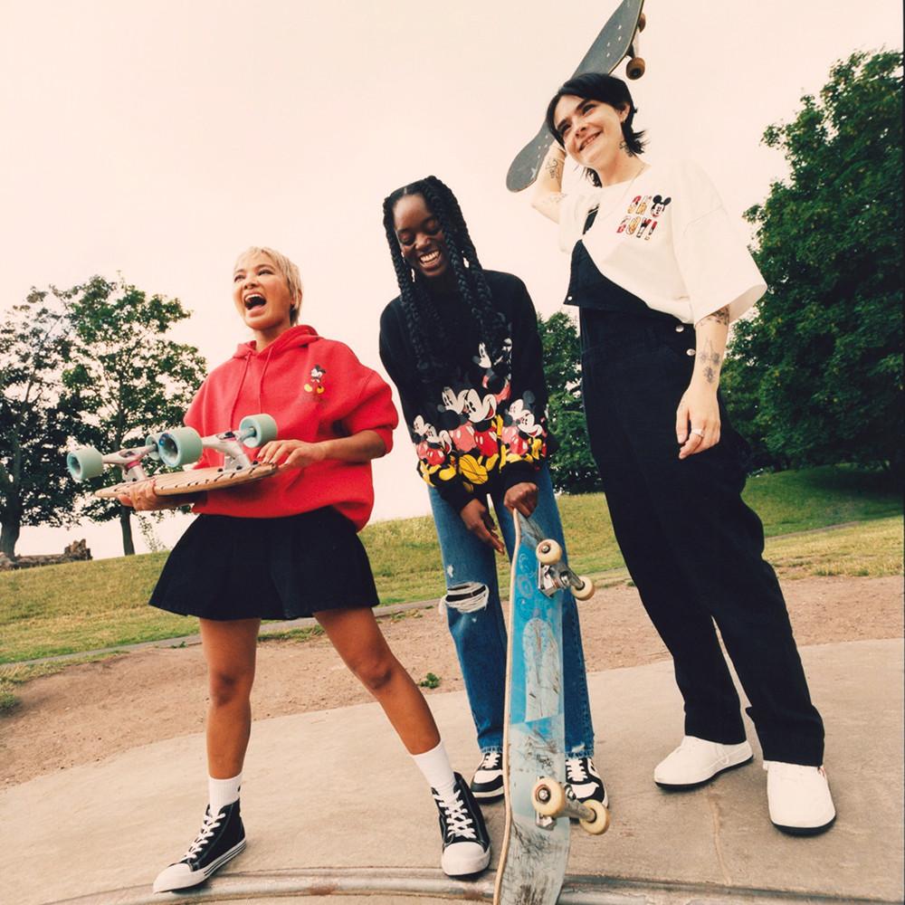 Nuestra colección de y accesorios de skate inspirada en Mickey Mouse de Disney | Primark España