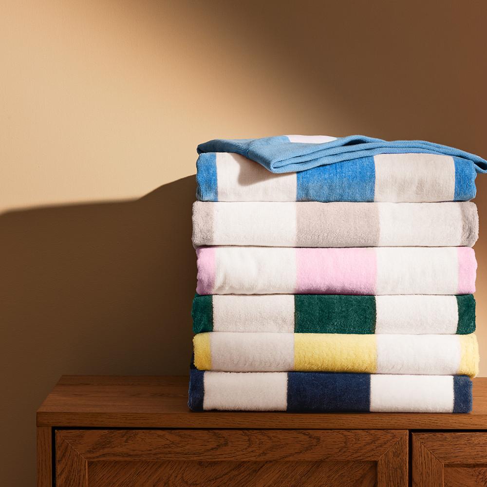 The Beach Towel Guide