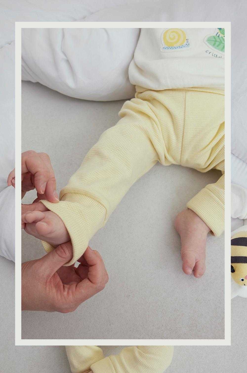 Sweatshirt und Leggings für Babys