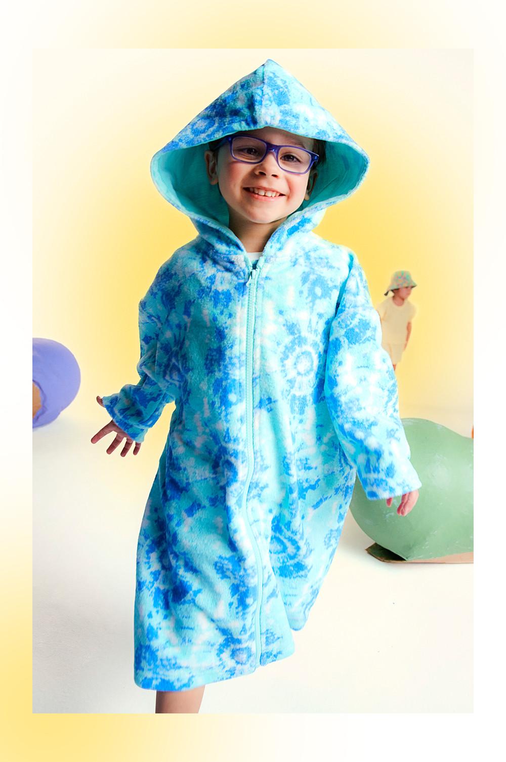 Younger Child Light Blue Tie Dye Hooded Towel