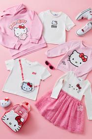 Im genes De Ropa De Hello Kitty 30 Hello Kitty Cartoon Stock Photos 