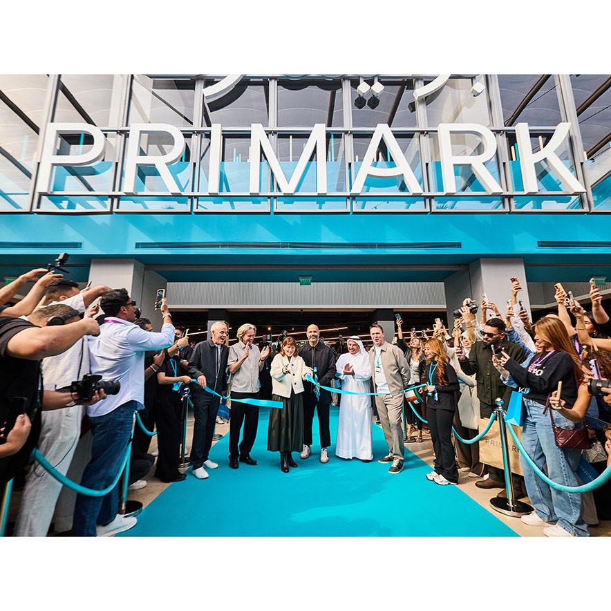 Kuwait ribbon cutting