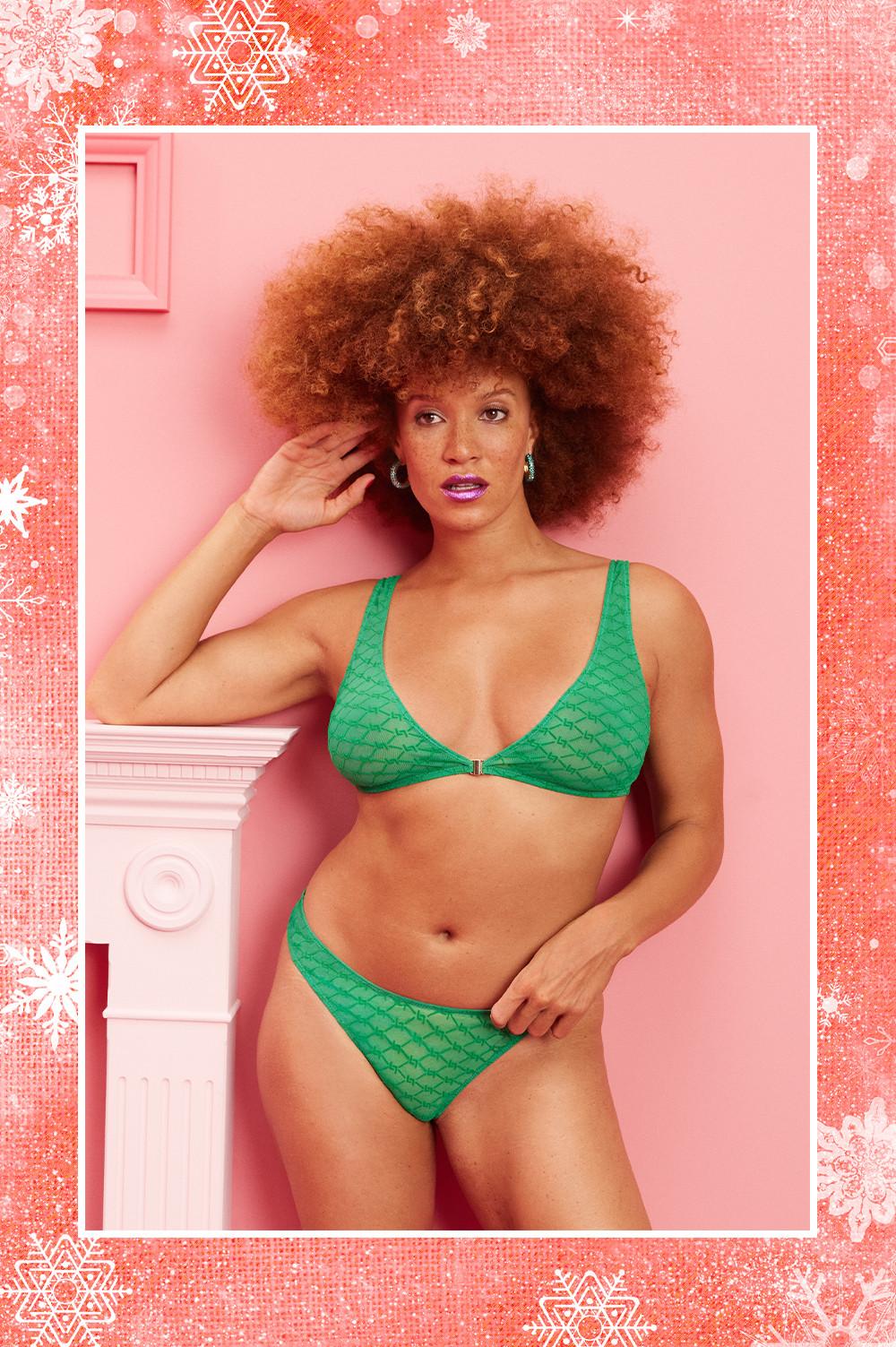 https://primedia.primark.com/i/primark/Lingerie-greenset-border