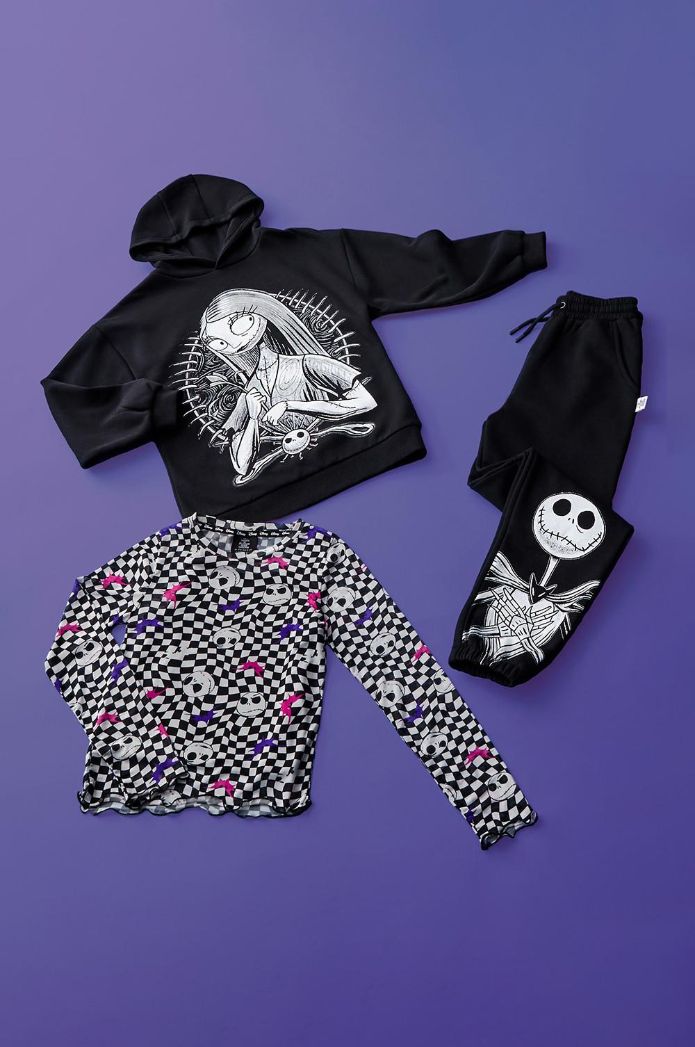 Women's The Nightmare Before Christmas Long Sleeve Pajama Top & Banded  Bottom Pajama Pants Set