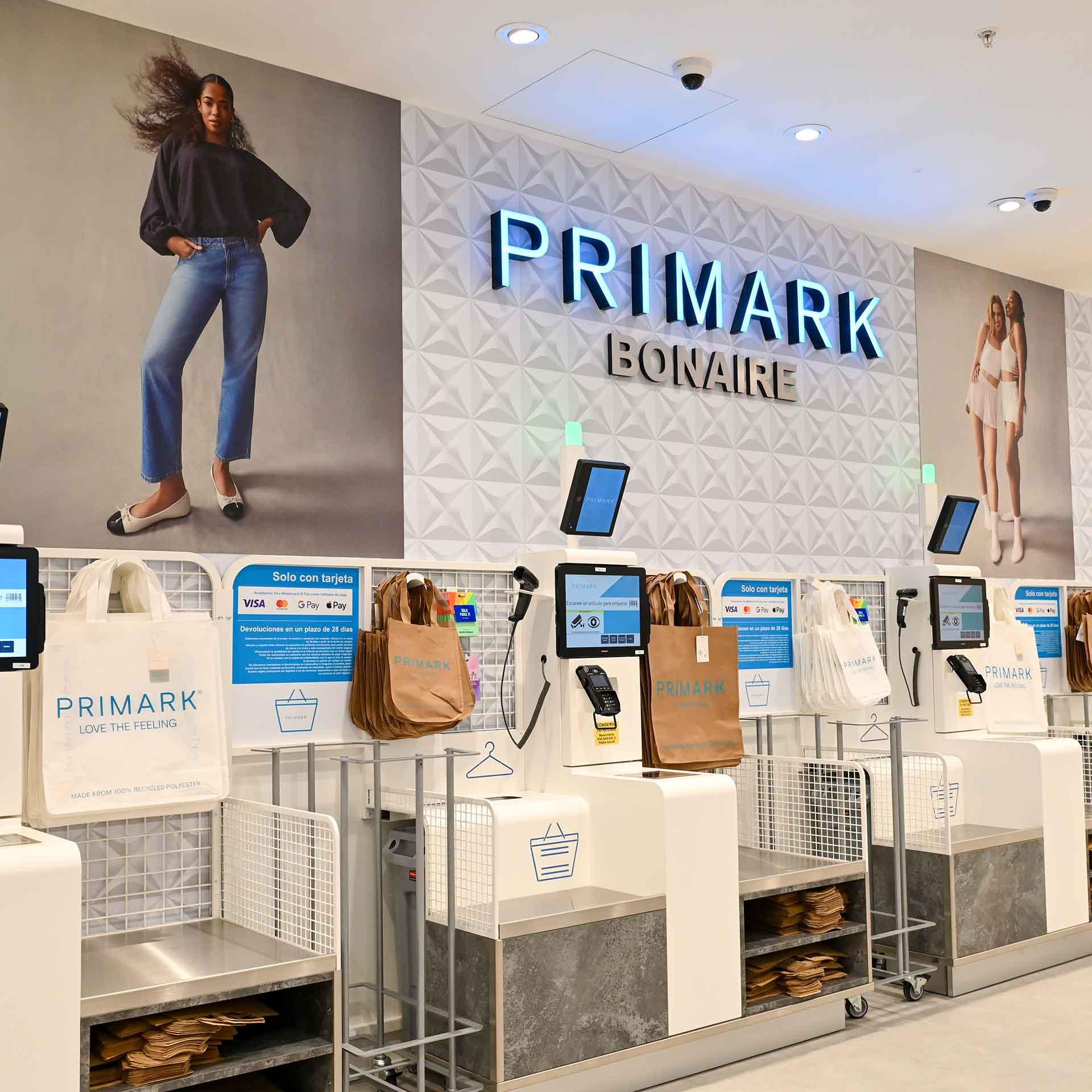 Primark da la bienvenida a sus clientes en su tienda renovada del centro comercial de Bonaire