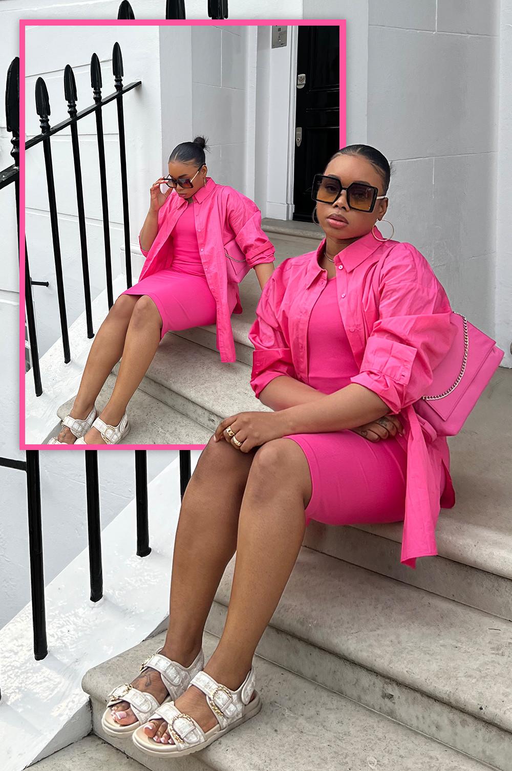 @sharayethomas porte une robe courte rose avec une chemise assortie