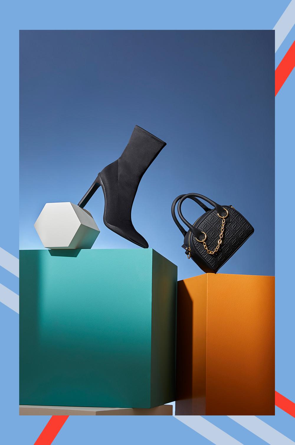 Bottines chaussettes et sac de bowling