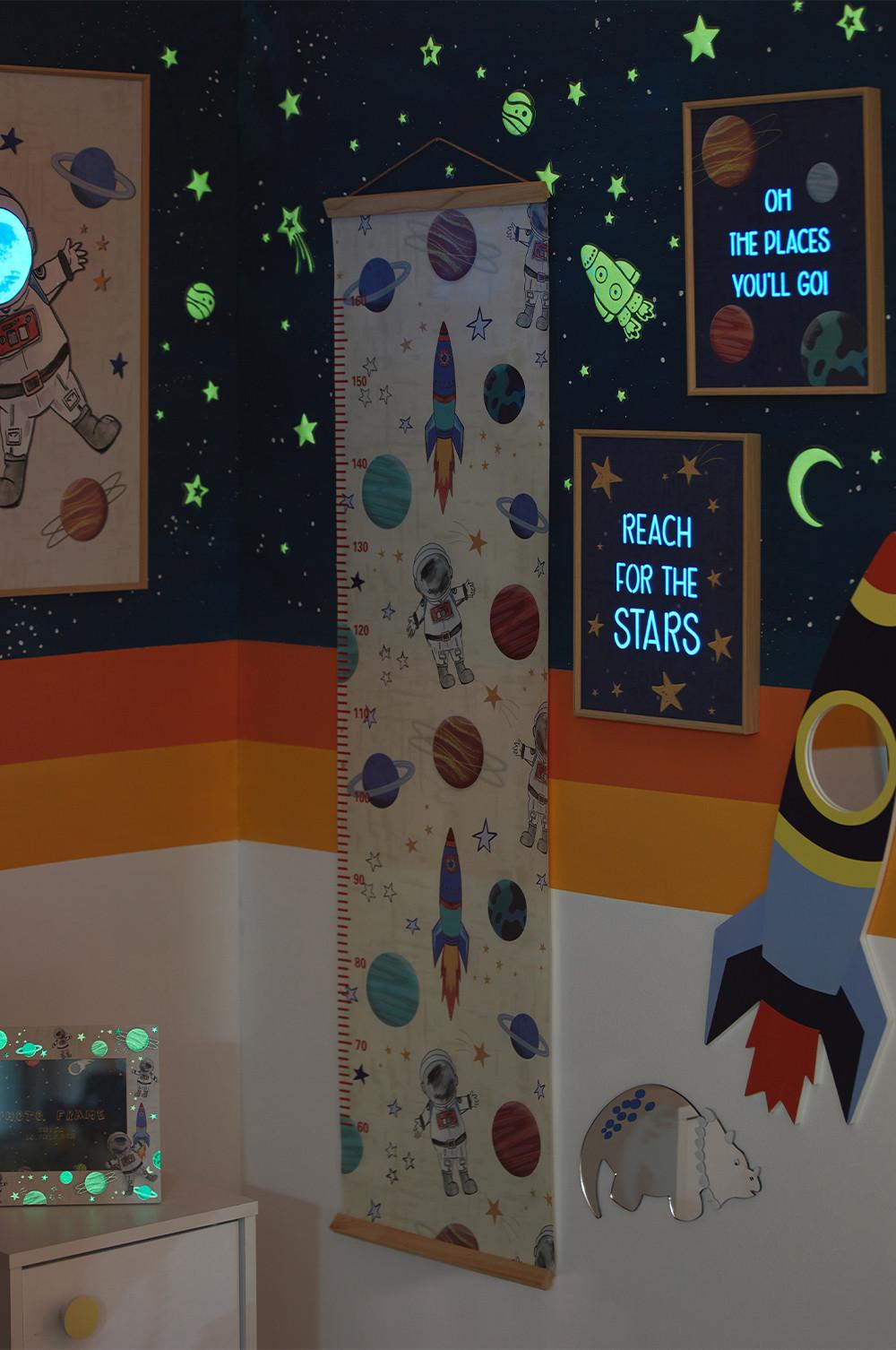 Glow In The Dark A4 Wall Art 2pk, Space Wall Growth Chart and Astronaut A3 Wall Art
