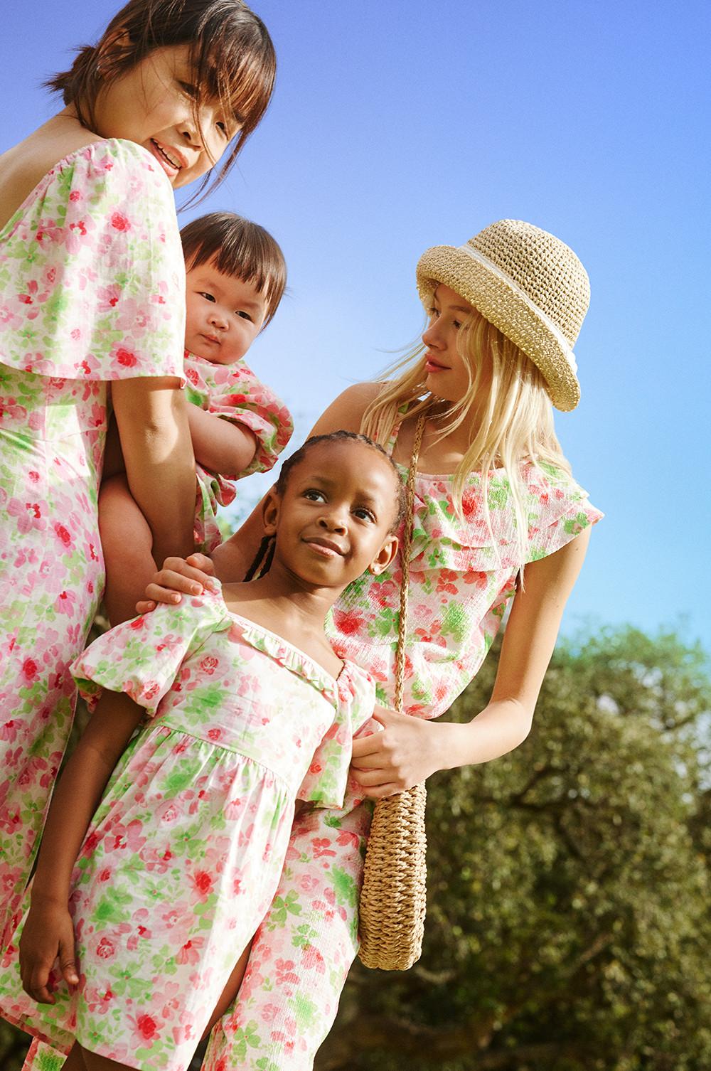 Matching spring outfits for on sale siblings