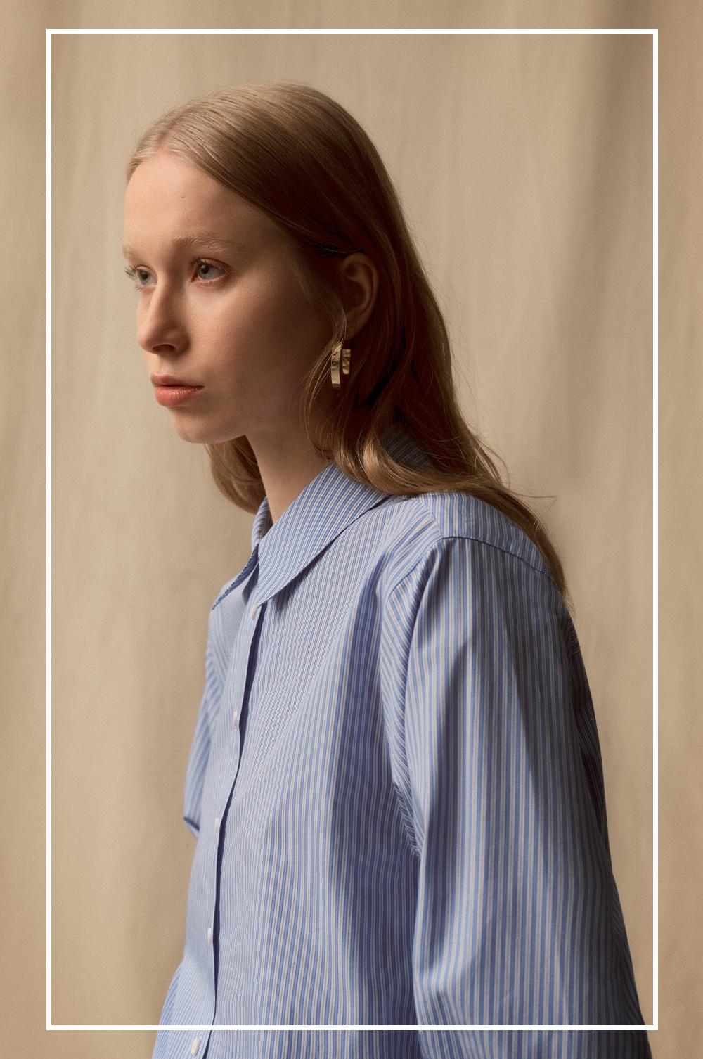 Chemise bleue à rayures