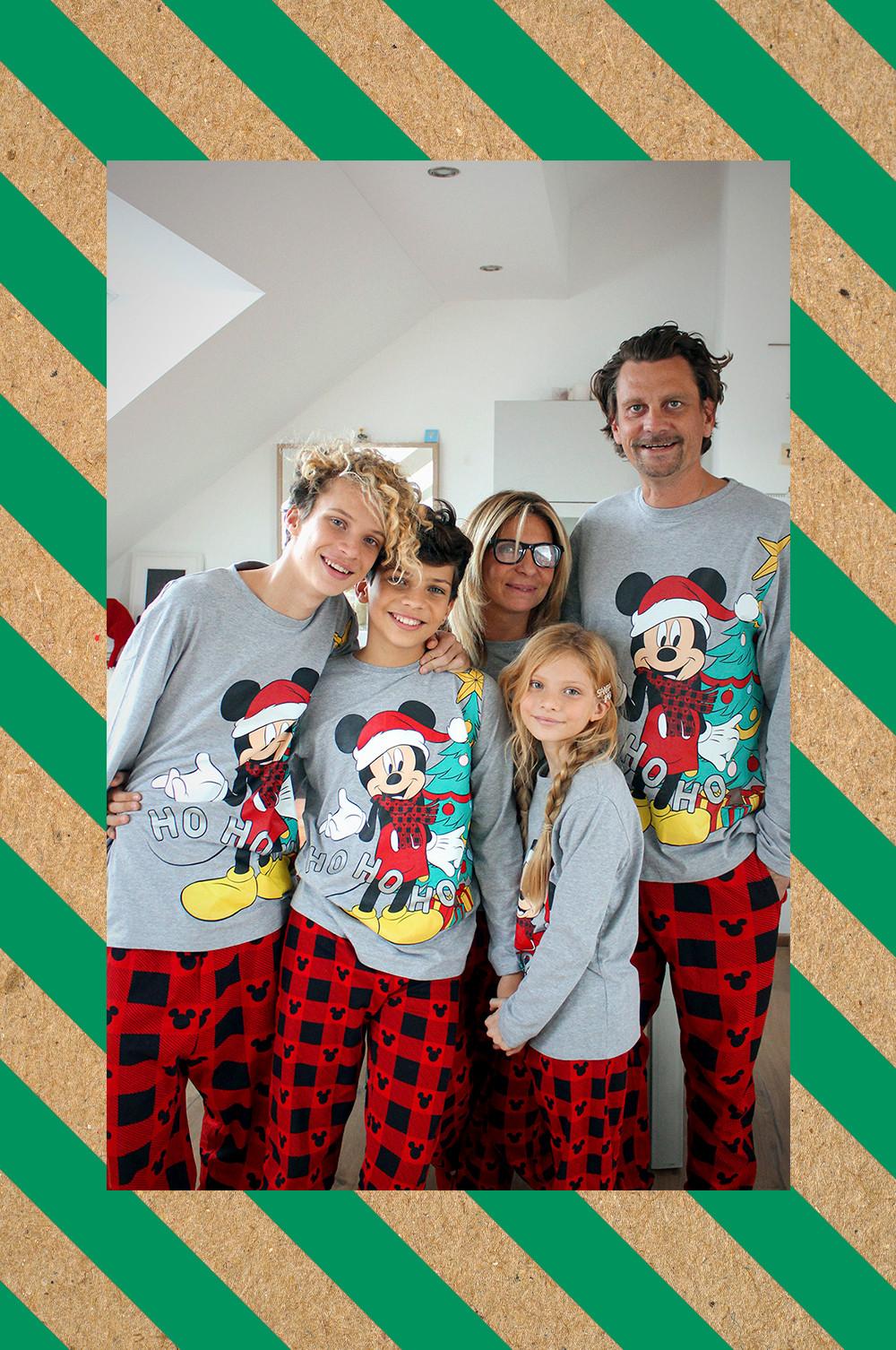 Pyjamas für die ganze Familie Bild 1