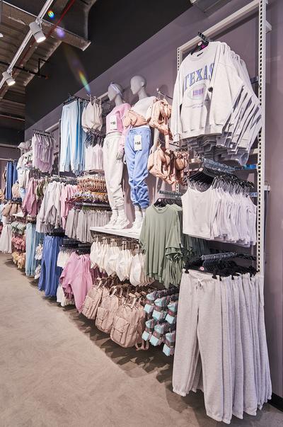 Primark Is Proud To Share Our 12th Store In The Usa Located On State Street In Chicago Just Steps From The Mag Mile Primark Usa