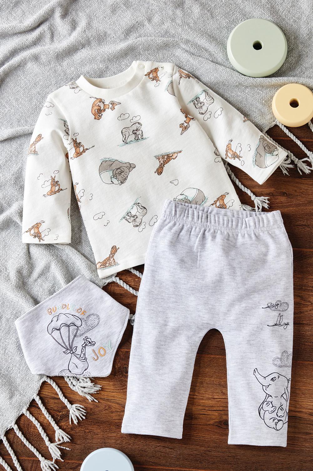 Conjunto para bebé de tres piezas con camiseta de cuello redondo y babero de «Dumbo»