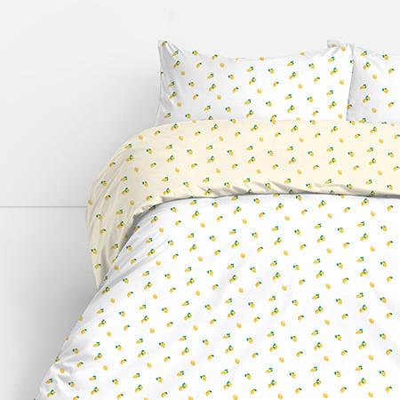 White and yellow duvet cover