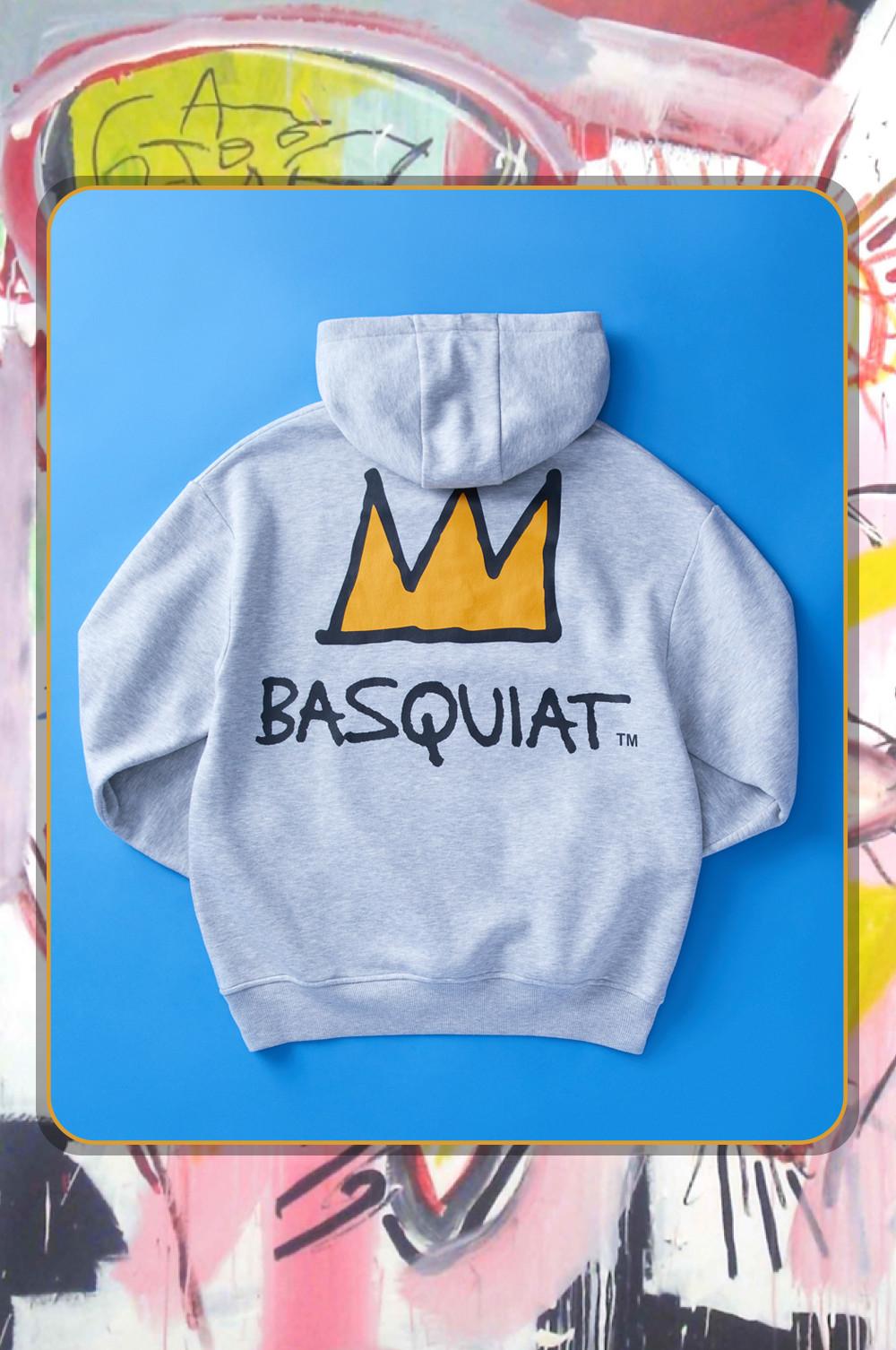 grey hoodie