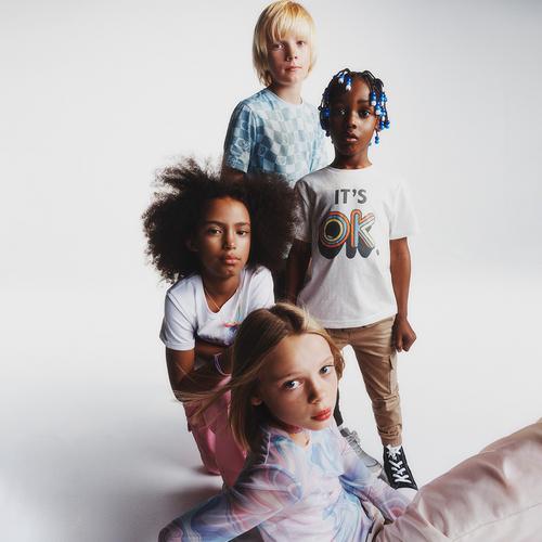 tong Aan boord vier keer Kids-lookbook | Kinderkleding trends en tips | Primark Nederlands