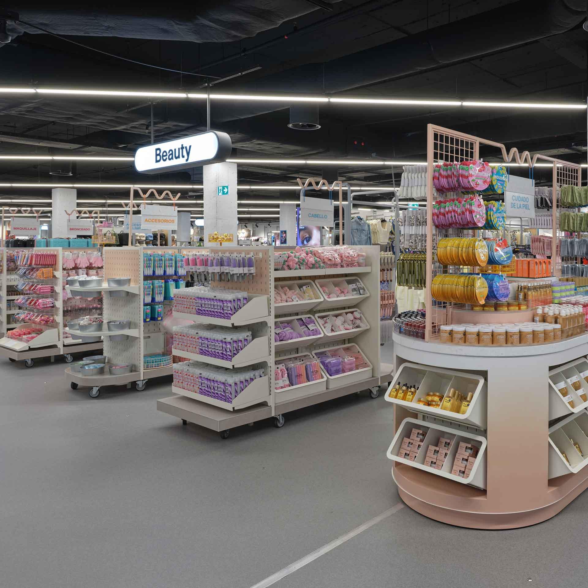 Primark abre una nueva tienda en GranCasa en Zaragoza