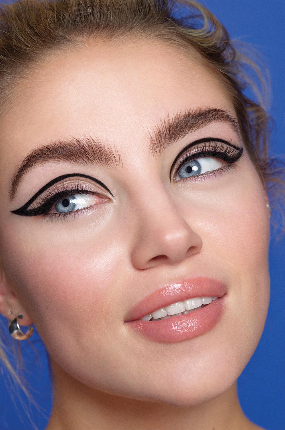 model wearing eyeliner