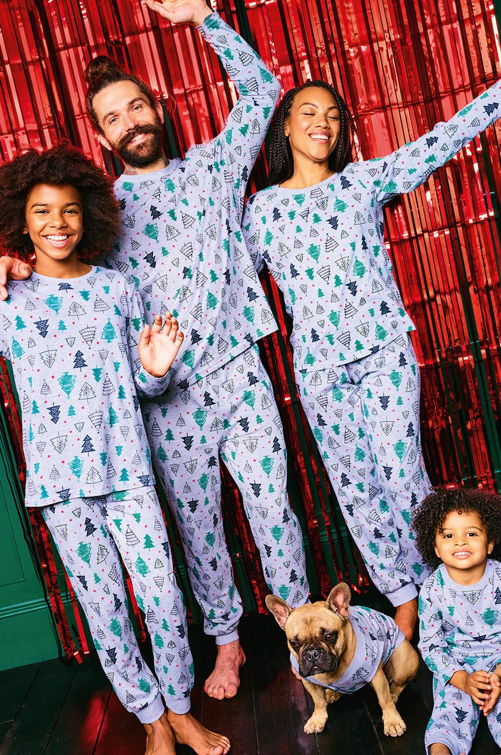 Pijamas navideños familiares a juego asequibles | Primark España