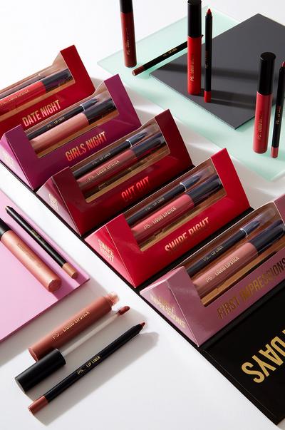 Batons e lápis para lábios