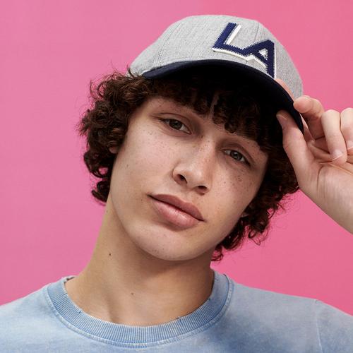 Moški dodatki, delček slike