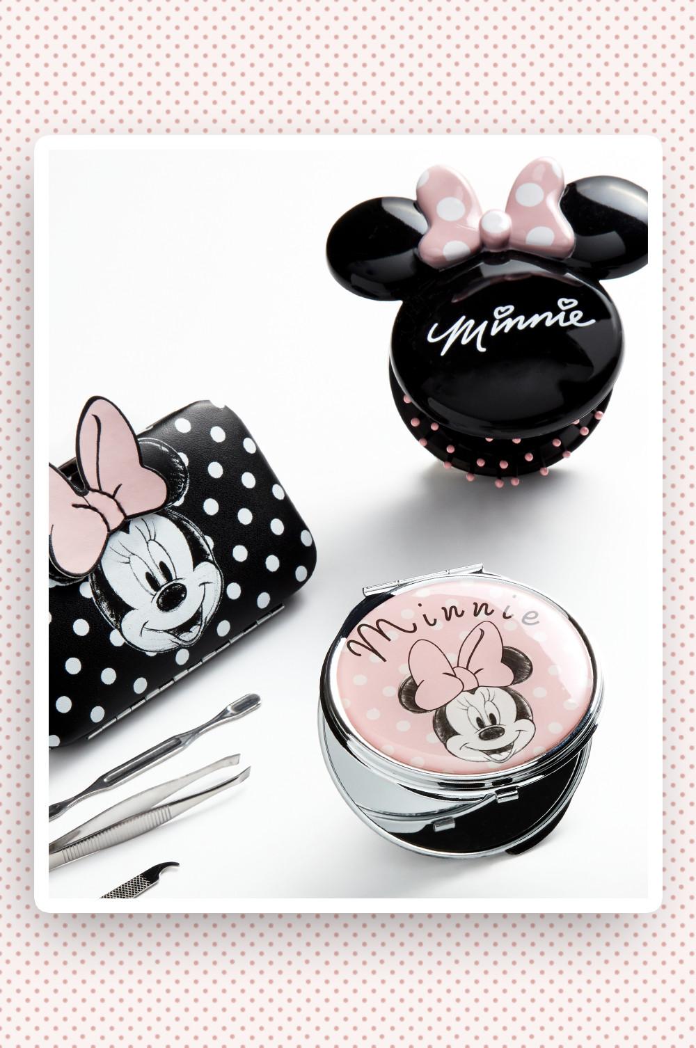 Primark Mickey & Minnie Beauty image