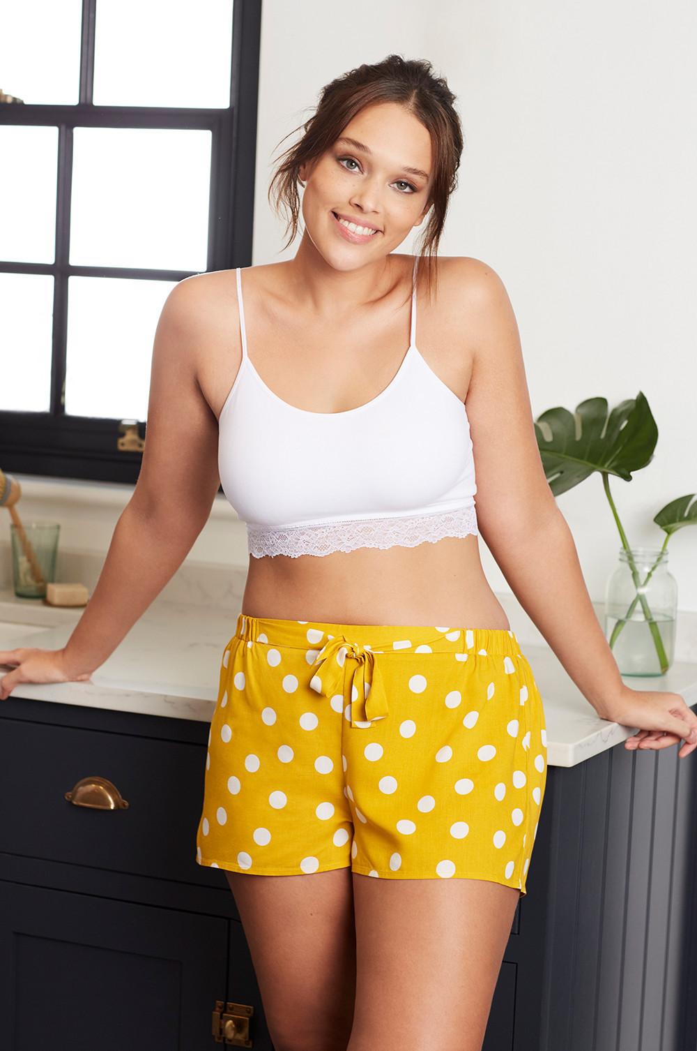 Anna Fizzy reviews Primark Love to Lounge crop top