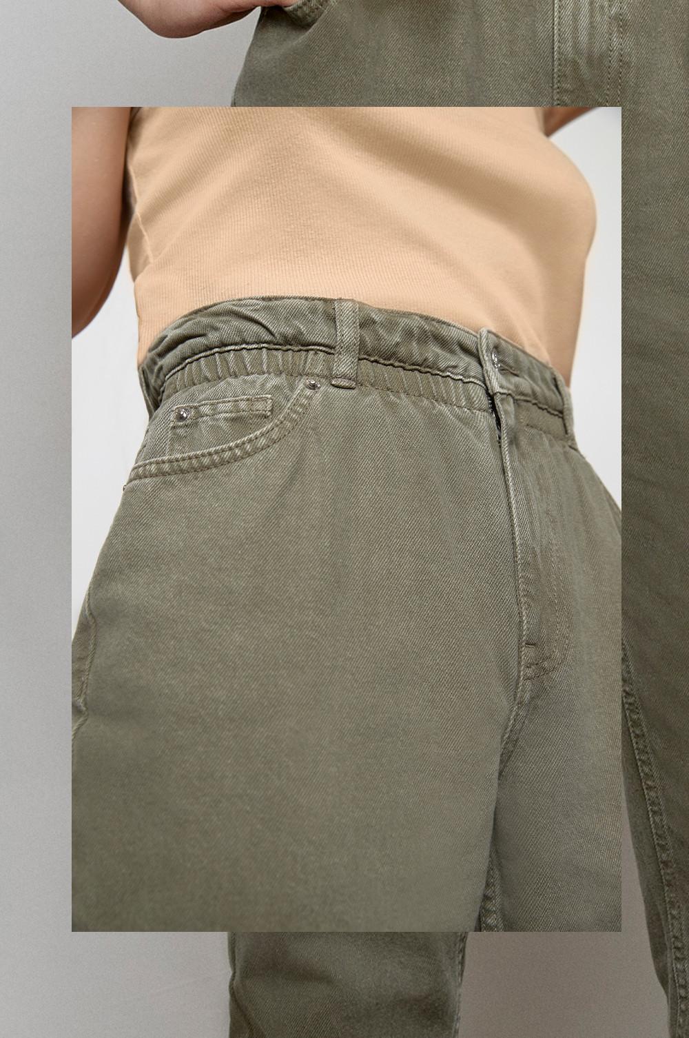 Mom-jeans met paperbag-taille