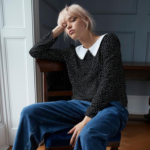 pikčasta bluza z ovratnikom v stilu petra pana