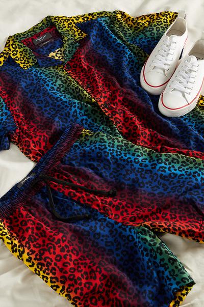 Calções e t-shirt Proud da Primark