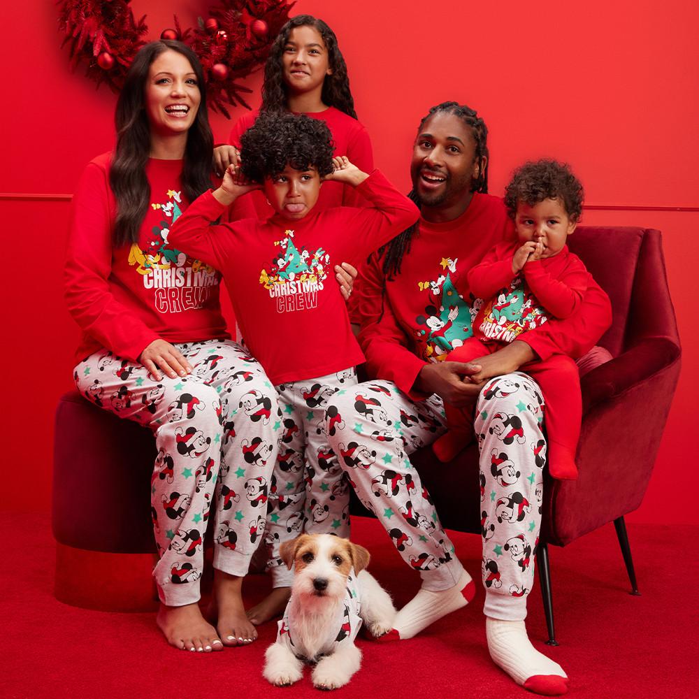 knecht Passief Harde wind Matching Family Disney Christmas Pajamas & Sleepwear | Primark