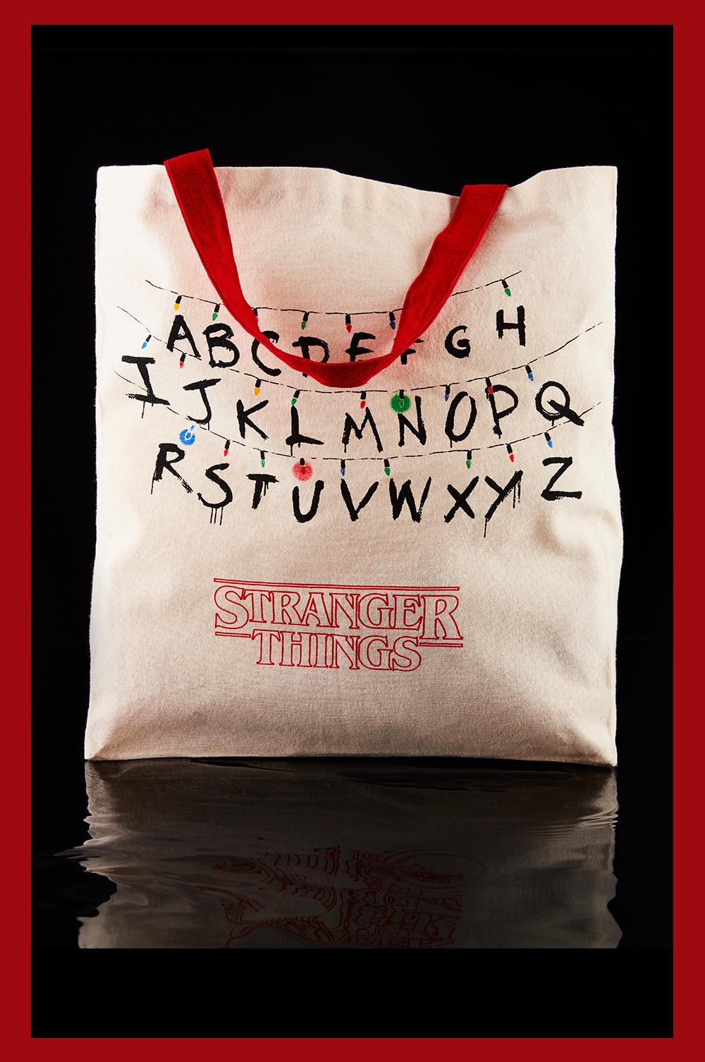 borsa tote stranger things