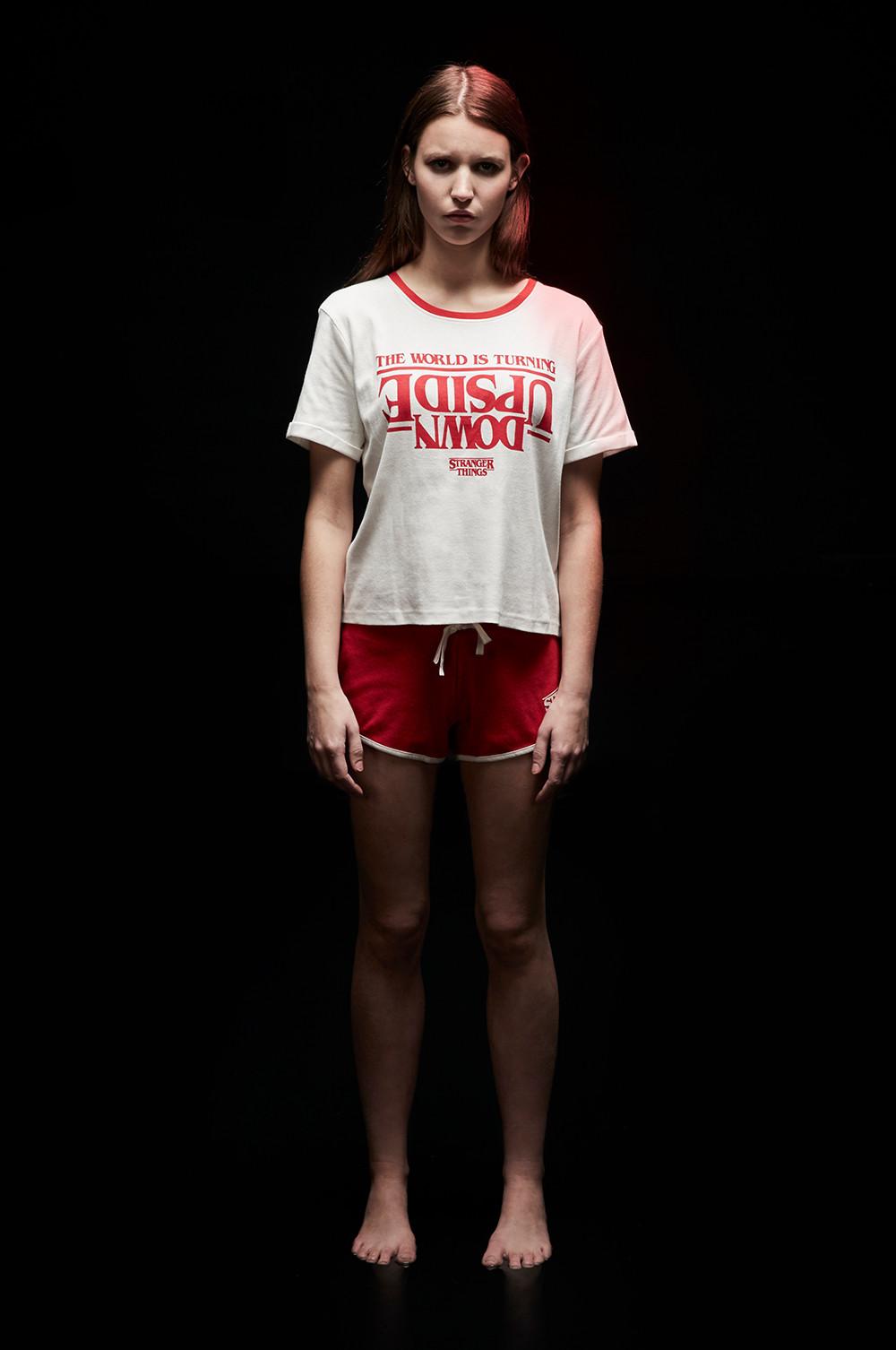 Pyjama stranger things femme hot sale