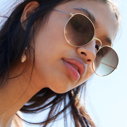 sončna očala, delček slike