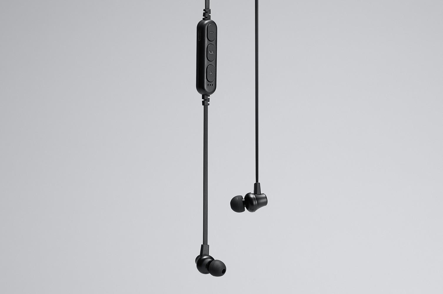 wired headphones product image