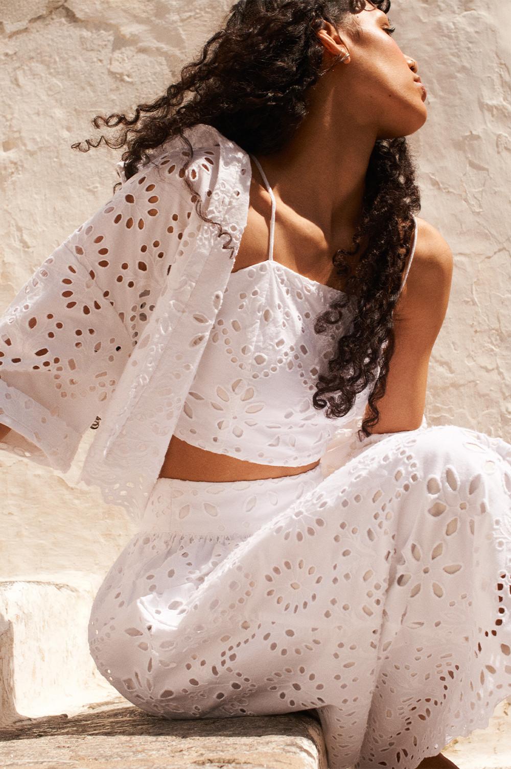 See-Through Lace Crop Top - White - Pomelo Fashion