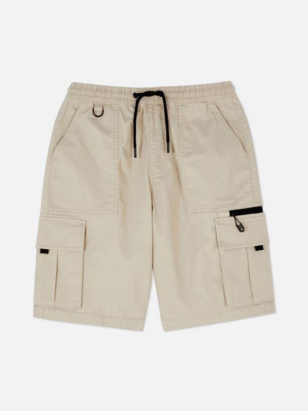 Mens biege cargo shorts