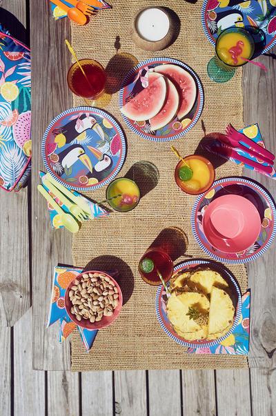 tropical-home-display