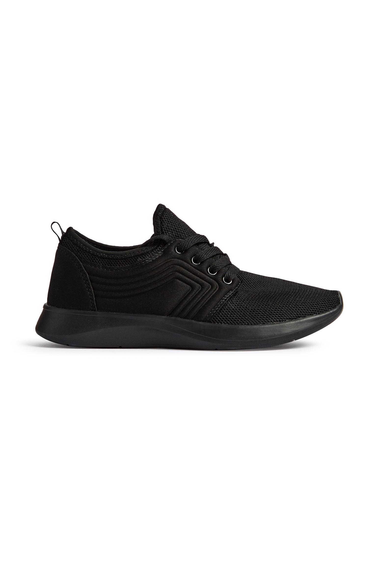 dsw black tennis shoes