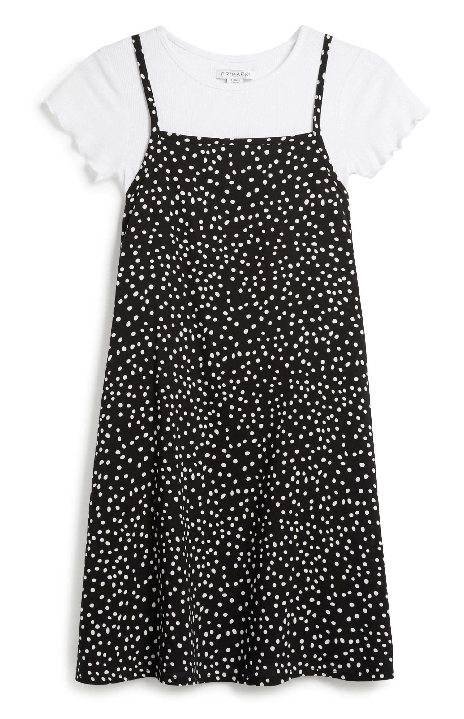 Pikasta obleka s kratkimi rokavi