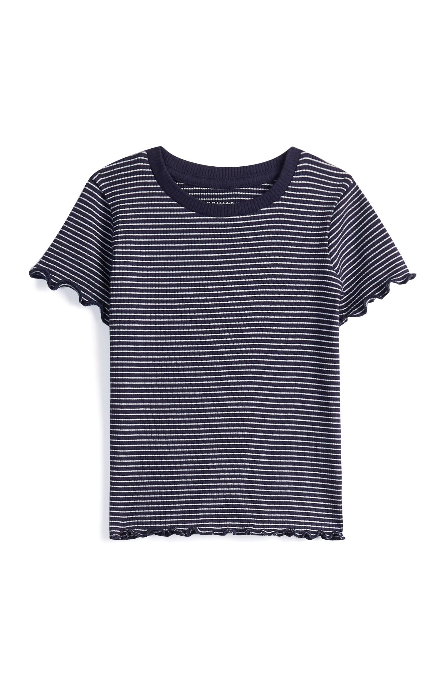 Camiseta a rayas para niña pequeña