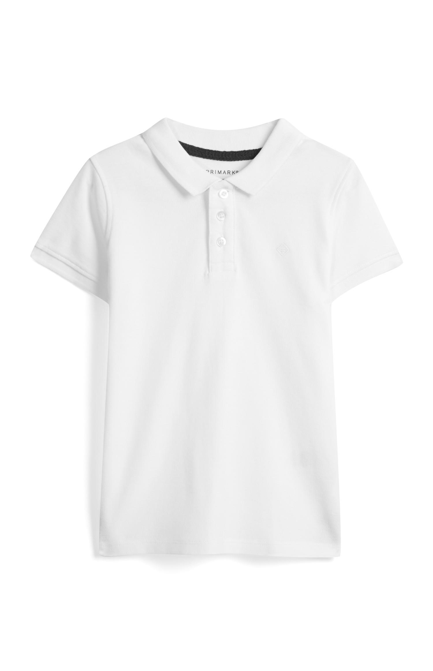 Polo blanco de niño pequeño