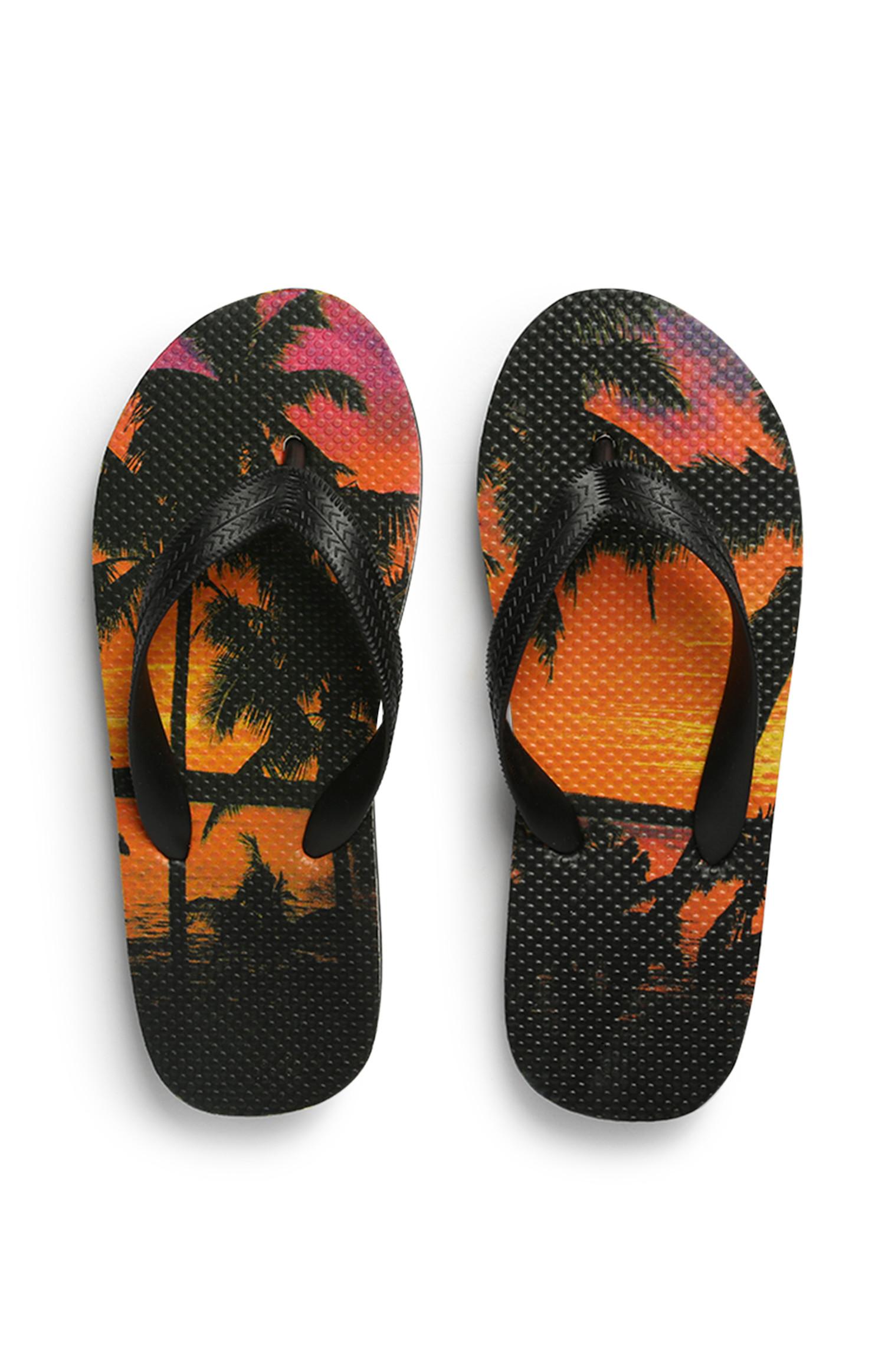 Chanclas con palmeras
