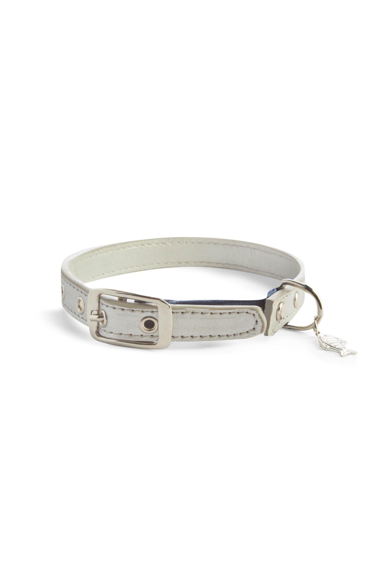 Collar de gato gris