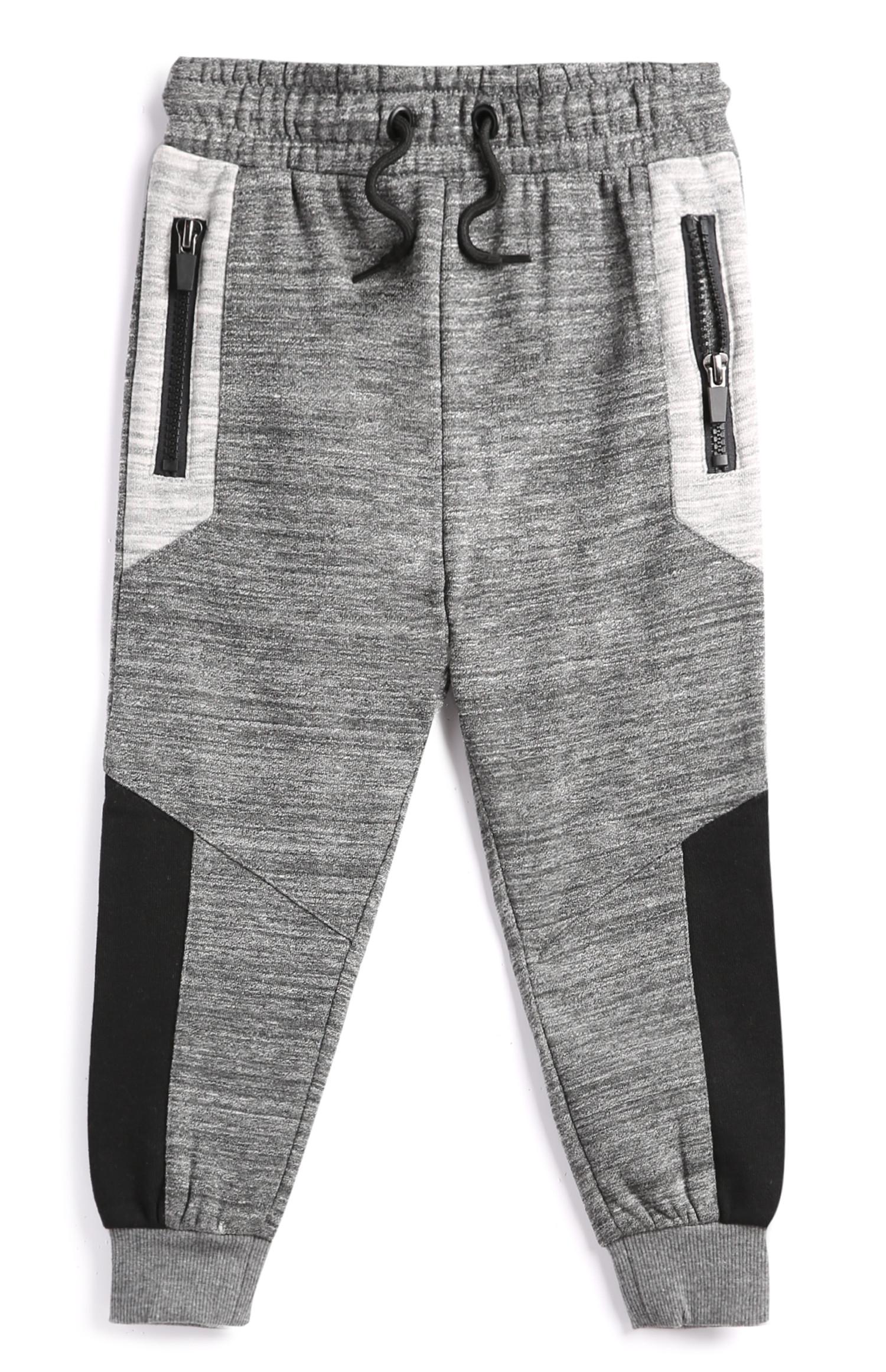 Sive hlače za prosti las z barvnimi bloki za mlajše dečke