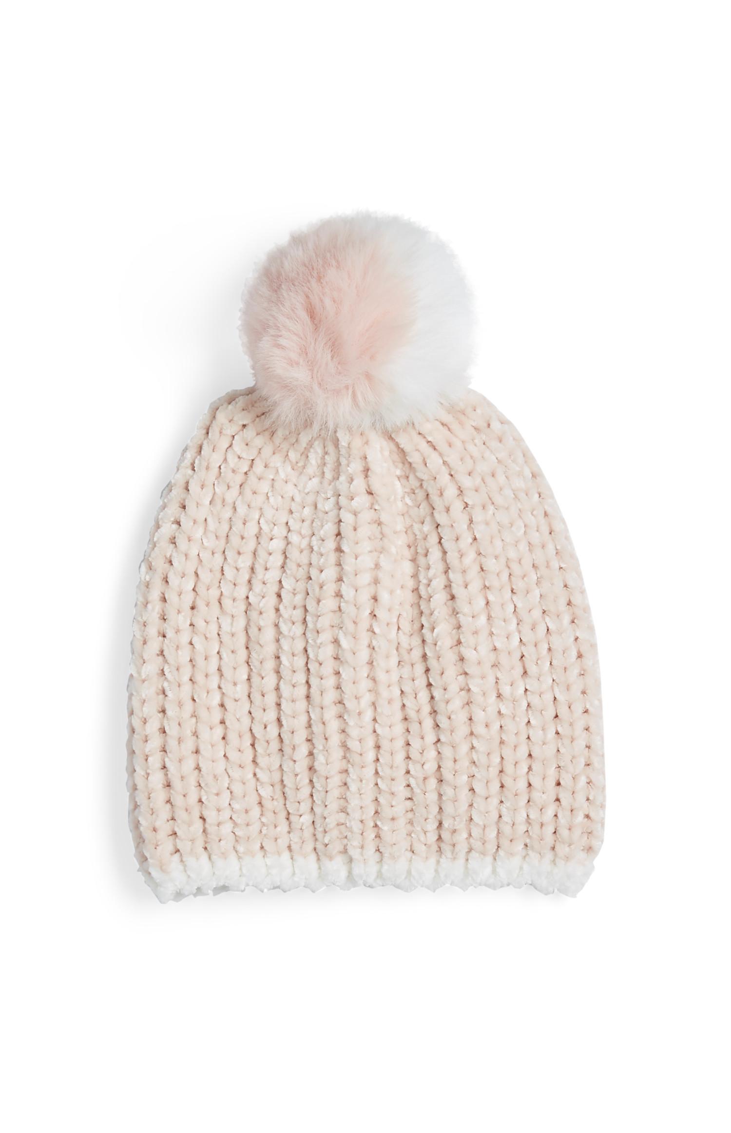 Gorro de punto con pompón