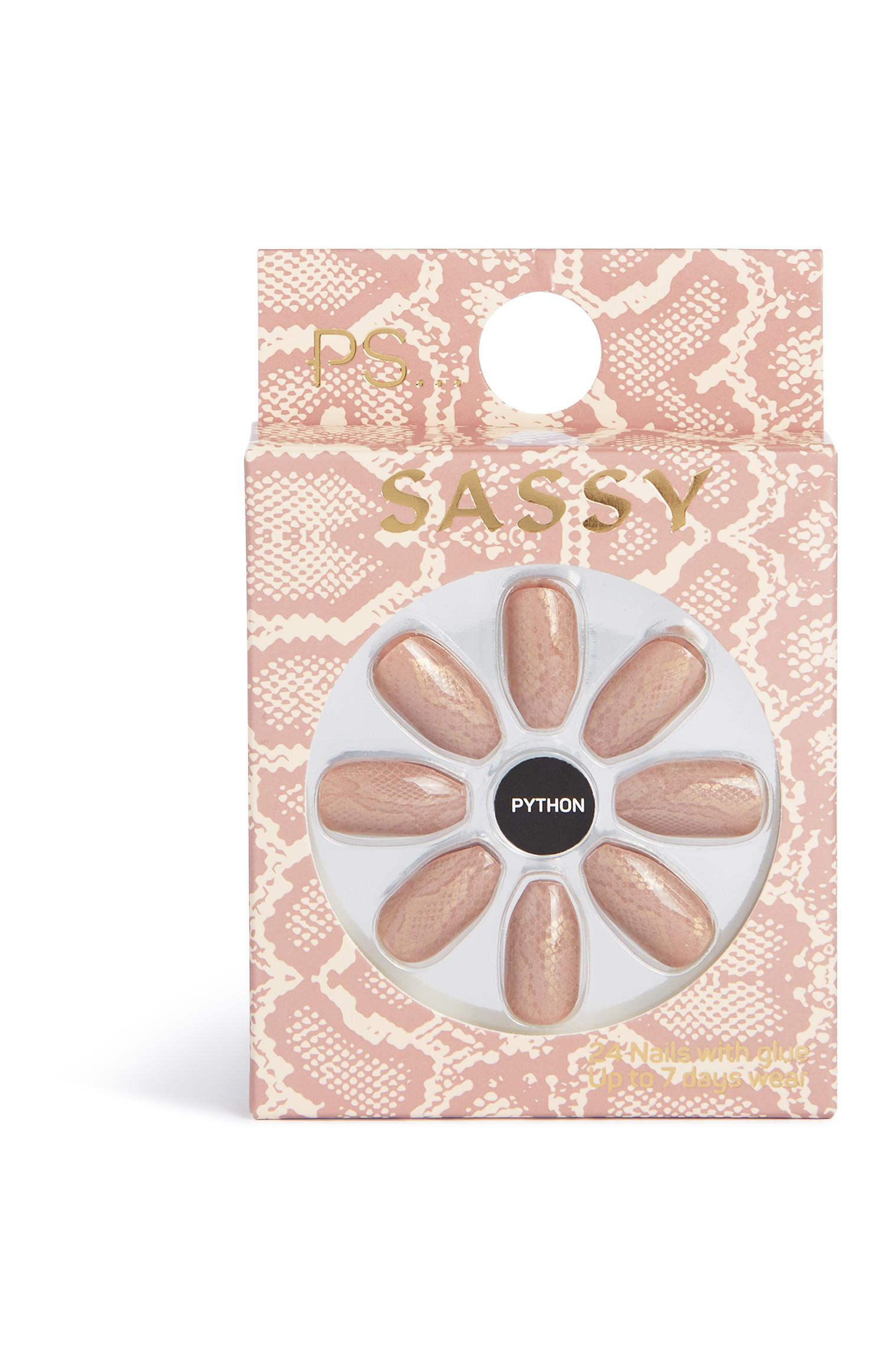 Uñas postizas con estampado de serpiente