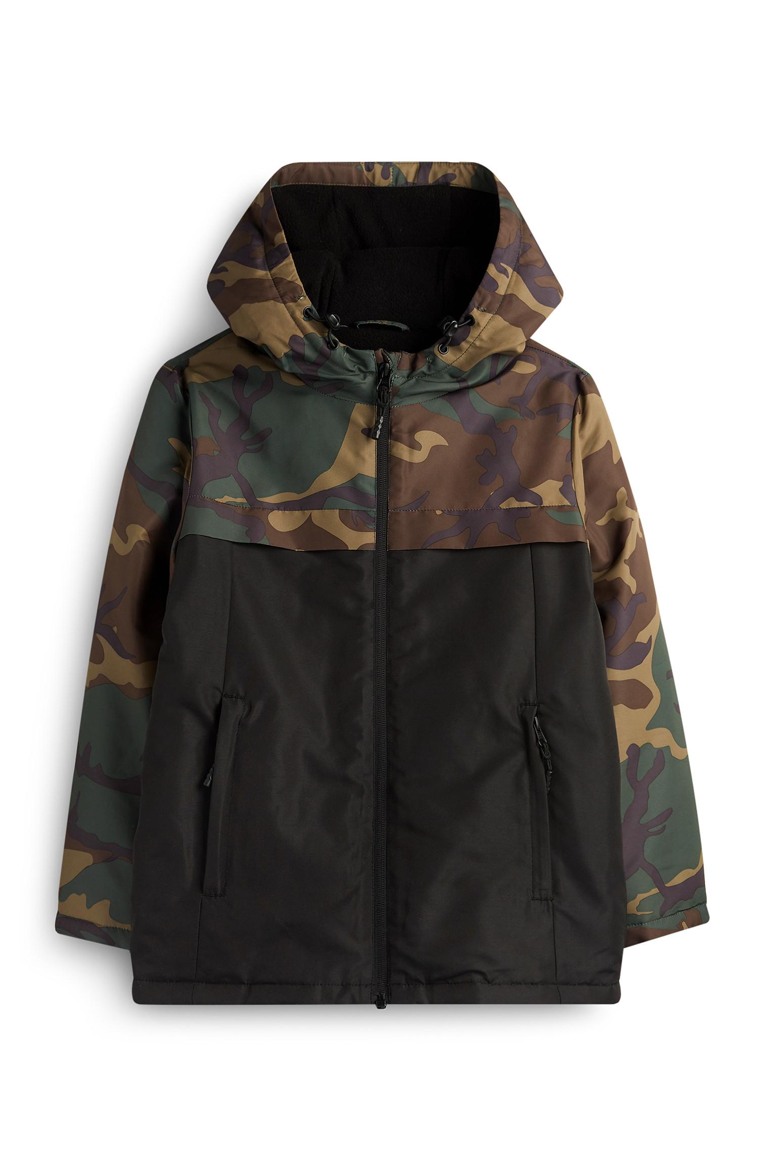 Jakna s kamuflažnim vzorcem za starejše fante