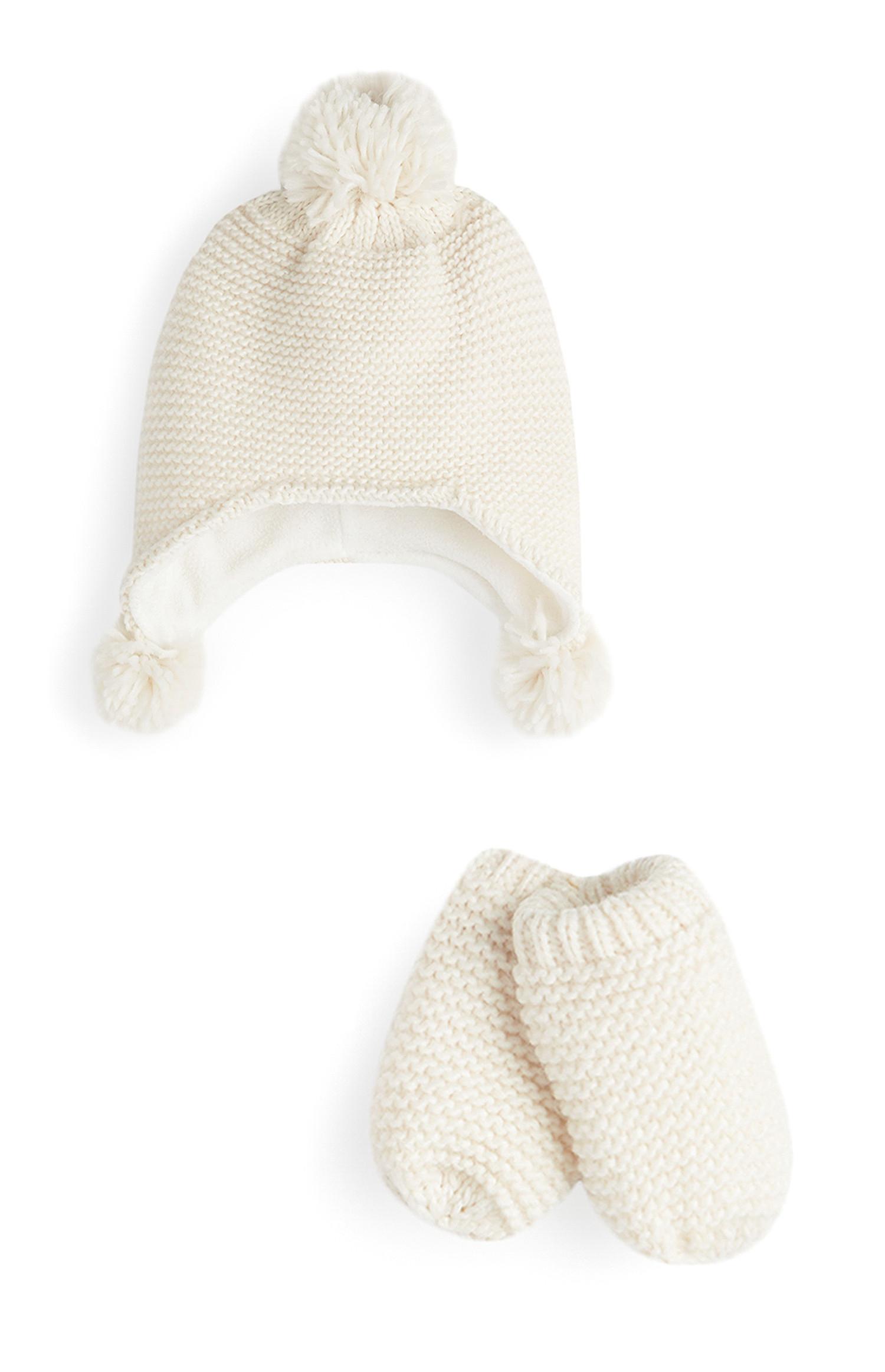 Gorro y manoplas color crema